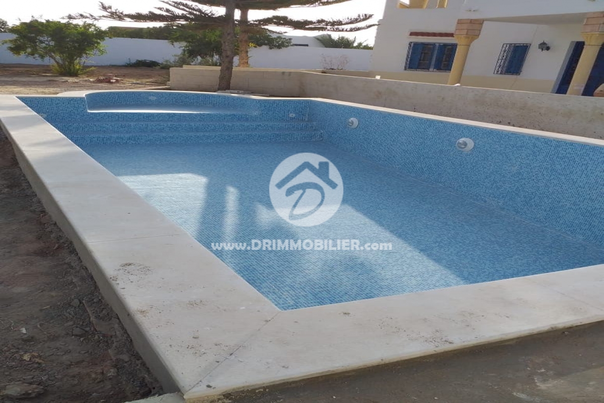 Réception Piscine Rue de L'Environnement MIDOUN -                            Koupit
                           Notre Chantiers Djerba